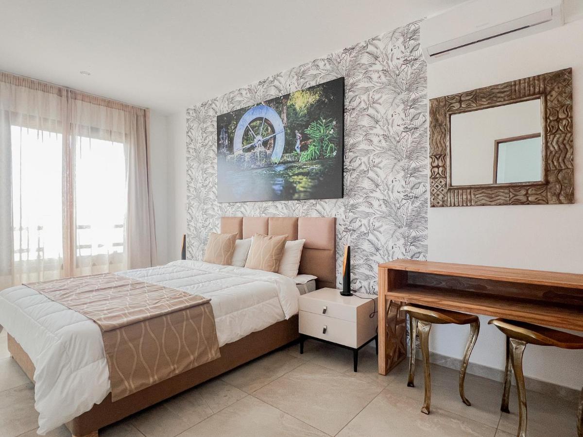 Residence Celestial - Premium 3 Bedrooms Villa With Volcanic Stone Pool Grand Baie Esterno foto