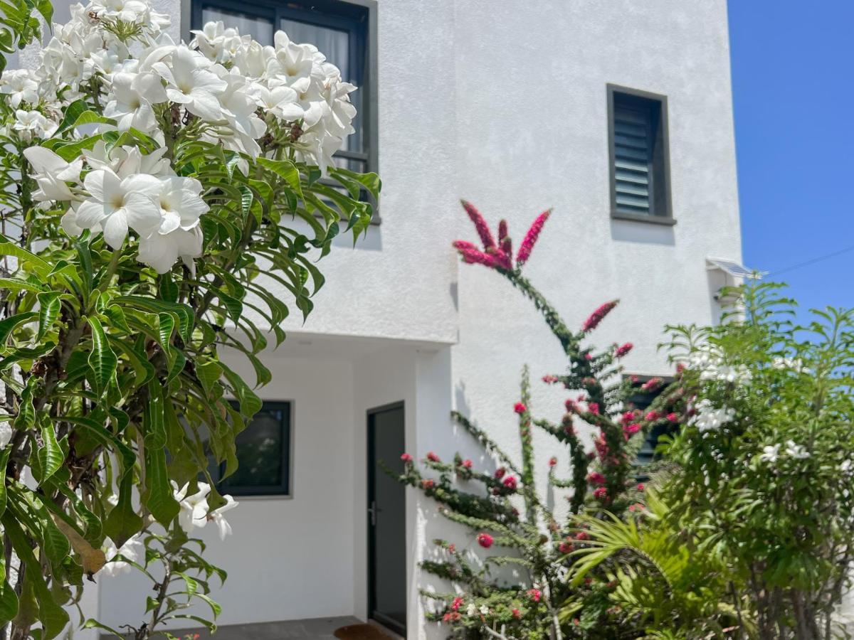 Residence Celestial - Premium 3 Bedrooms Villa With Volcanic Stone Pool Grand Baie Esterno foto