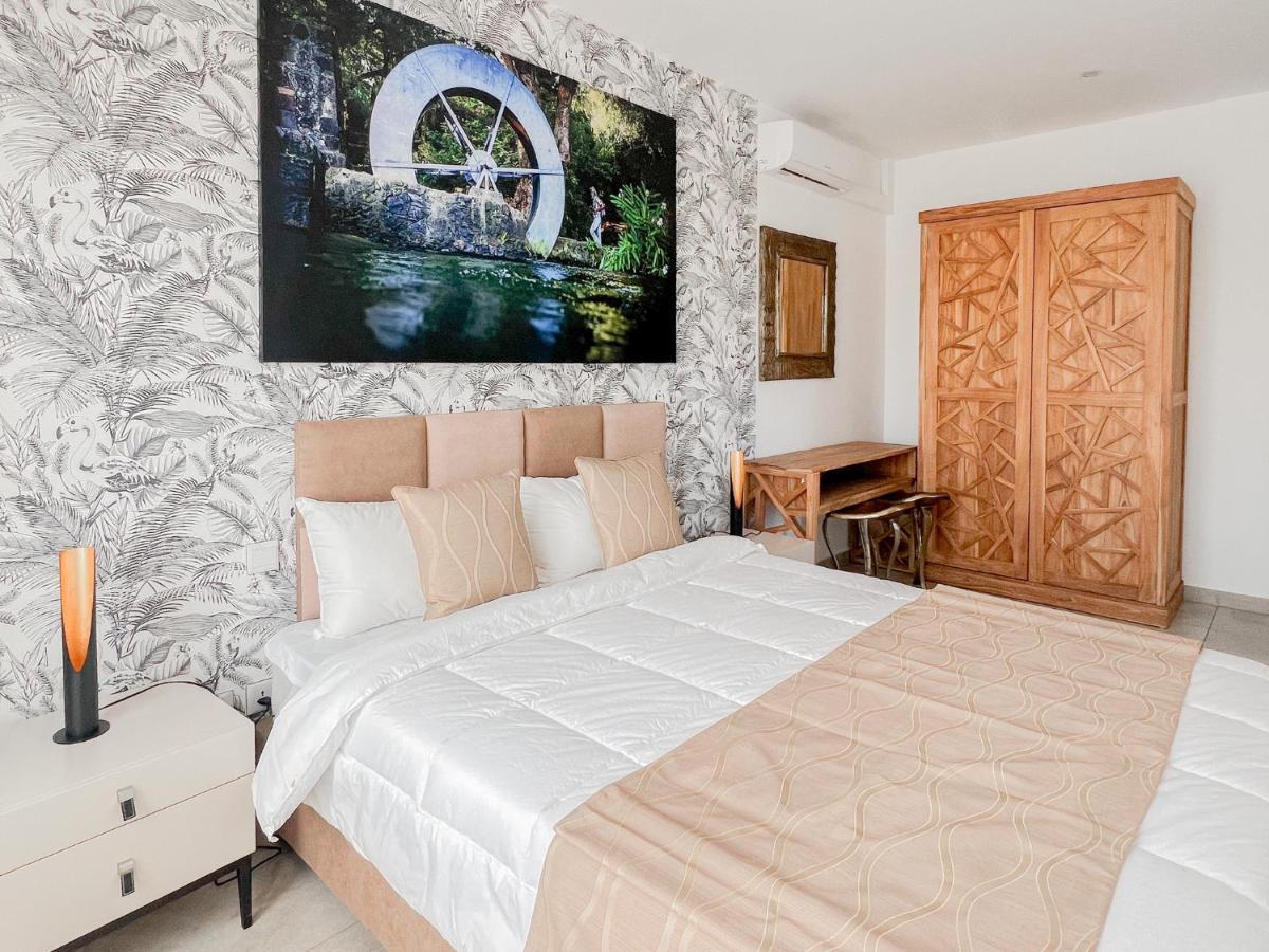 Residence Celestial - Premium 3 Bedrooms Villa With Volcanic Stone Pool Grand Baie Esterno foto